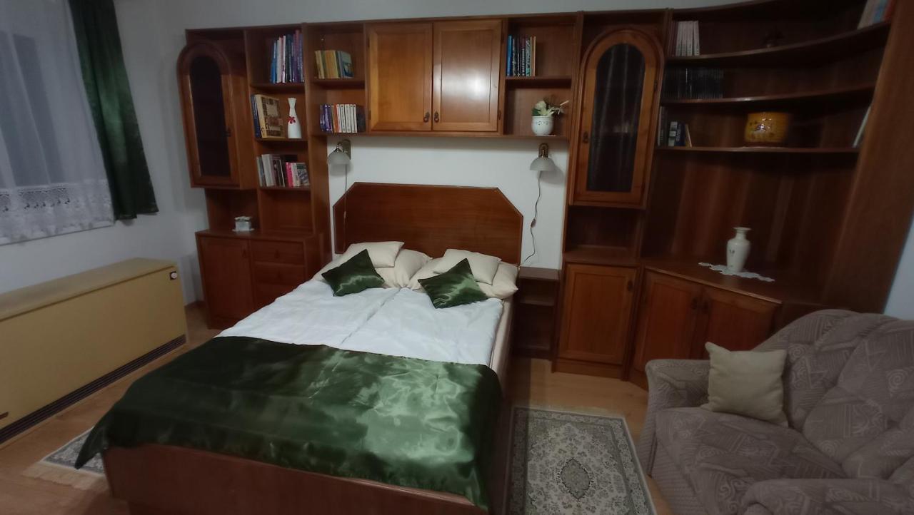 Londira Apartman Hévíz Esterno foto